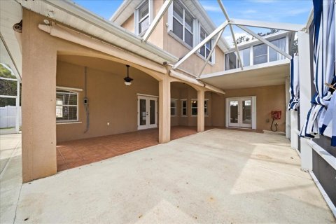 House in Cocoa, Florida 5 bedrooms, 317.63 sq.m. № 2398889 - photo 21