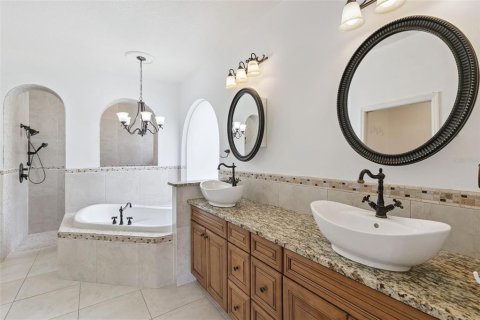 Casa en venta en Orlando, Florida, 4 dormitorios, 262.26 m2 № 2212811 - foto 19