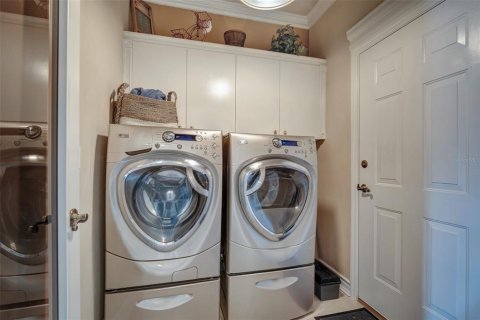 Townhouse in New Smyrna Beach, Florida 3 bedrooms, 189.15 sq.m. № 1439641 - photo 29