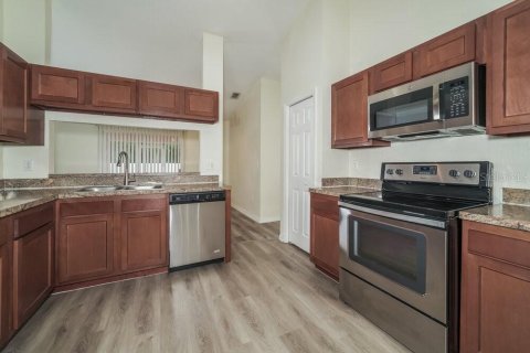 Villa ou maison à louer à Winter Haven, Floride: 3 chambres, 173.17 m2 № 2383522 - photo 6