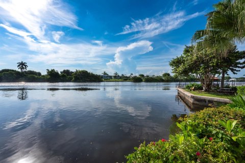 Condo in Boynton Beach, Florida, 2 bedrooms № 2283198 - photo 28
