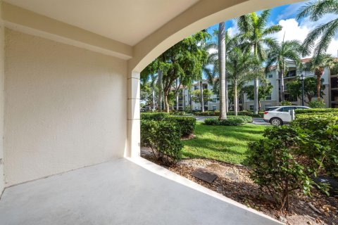 Condo in Boynton Beach, Florida, 2 bedrooms № 2283198 - photo 18