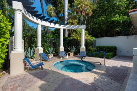 Condo in Boynton Beach, Florida, 2 bedrooms № 2283198 - photo 26