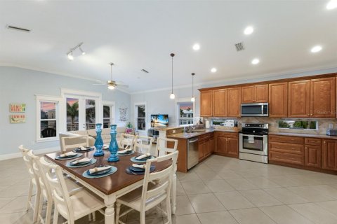 Villa ou maison à vendre à Bradenton Beach, Floride: 4 chambres, 196.3 m2 № 1908963 - photo 3