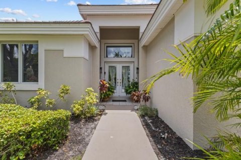 Casa en Bradenton, Florida 3 dormitorios, 167.22 m2 № 2196335