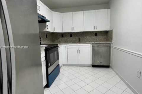 Condo in Plantation, Florida, 2 bedrooms  № 1867515 - photo 4