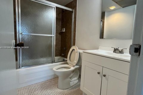 Condo in Plantation, Florida, 2 bedrooms  № 1867515 - photo 11