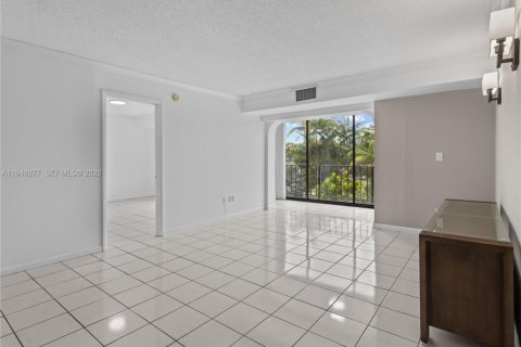 Condo in Key Biscayne, Florida, 2 bedrooms  № 2003041 - photo 11