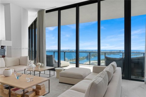 Condo in Miami, Florida, 4 bedrooms  № 1964133 - photo 21