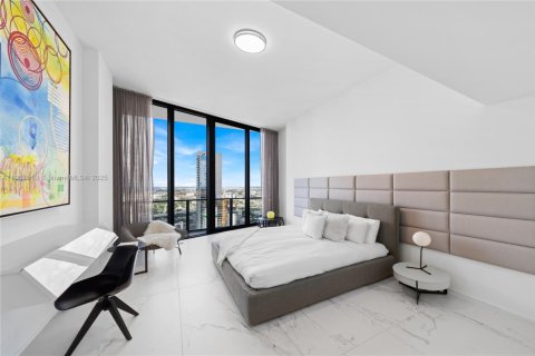 Condo in Miami, Florida, 4 bedrooms  № 1964133 - photo 9