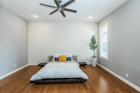 Condo in Saint Petersburg, Florida, 2 bedrooms  № 2198075 - photo 16