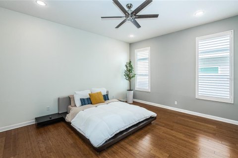 Condo in Saint Petersburg, Florida, 2 bedrooms  № 2198075 - photo 15
