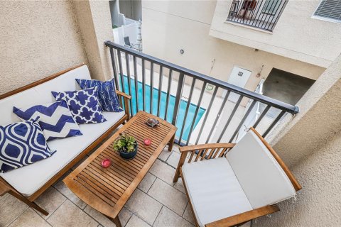 Condo in Saint Petersburg, Florida, 2 bedrooms  № 2198075 - photo 27