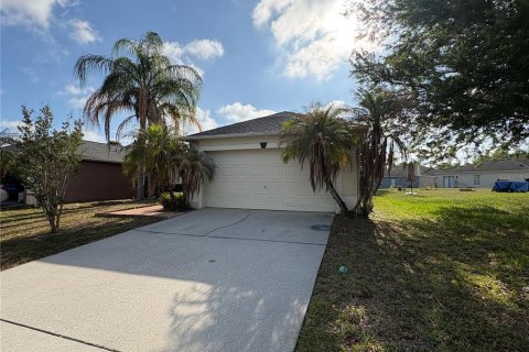 Casa en alquiler en Orlando, Florida, 3 dormitorios, 117.43 m2 № 2113810 - foto 2