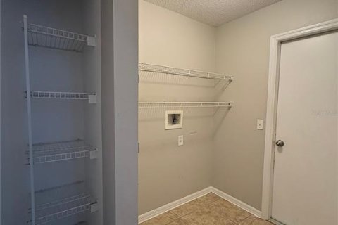 Casa en alquiler en Orlando, Florida, 3 dormitorios, 117.43 m2 № 2113810 - foto 19