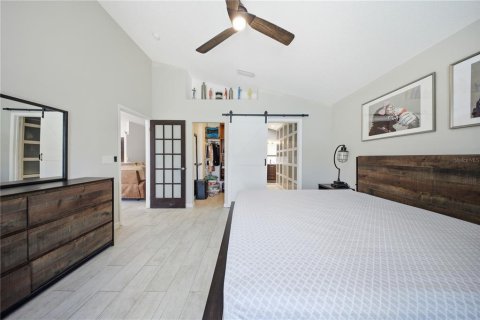 House in Kissimmee, Florida 3 bedrooms, 132.48 sq.m. № 2230108 - photo 10