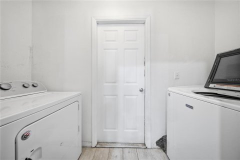 House in Kissimmee, Florida 3 bedrooms, 132.48 sq.m. № 2230108 - photo 16