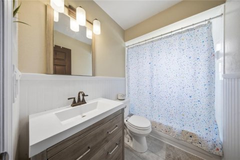 House in Kissimmee, Florida 3 bedrooms, 132.48 sq.m. № 2230108 - photo 15