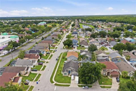 House in Kissimmee, Florida 3 bedrooms, 132.48 sq.m. № 2230108 - photo 23