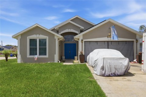 House in Kissimmee, Florida 3 bedrooms, 132.48 sq.m. № 2230108