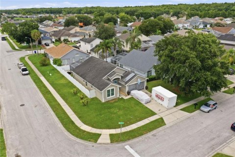 House in Kissimmee, Florida 3 bedrooms, 132.48 sq.m. № 2230108 - photo 25