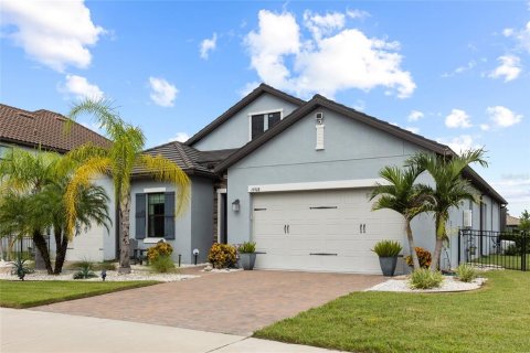 House in Odessa, Florida 4 bedrooms, 242.75 sq.m. № 2403591 - photo 4