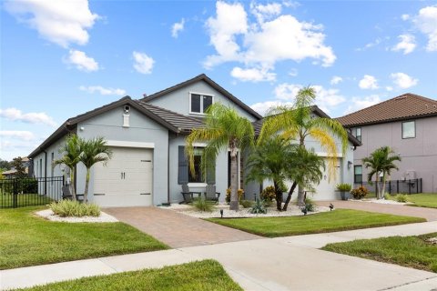 House in Odessa, Florida 4 bedrooms, 242.75 sq.m. № 2403591 - photo 3