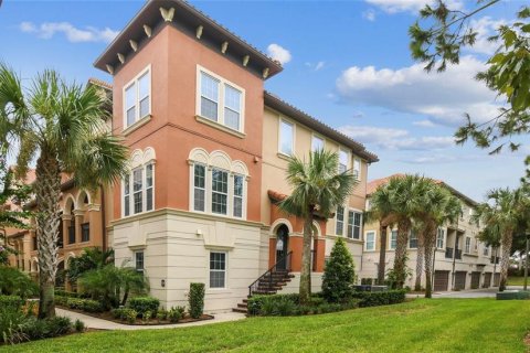 Adosado en venta en Lake Mary, Florida, 4 dormitorios, 232.63 m2 № 1902025 - foto 1