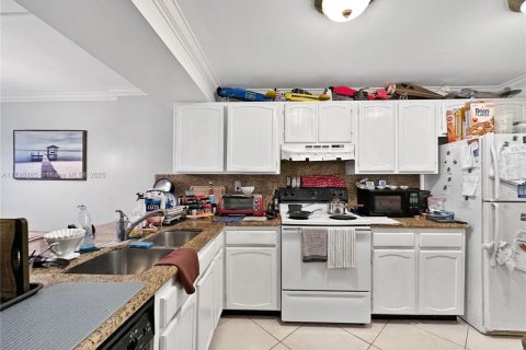Copropriété à vendre à Boca Raton, Floride: 2 chambres, 101.73 m2 № 1730094 - photo 10