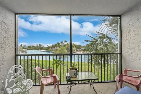 Copropriété à vendre à Boca Raton, Floride: 2 chambres, 101.73 m2 № 1730094 - photo 1