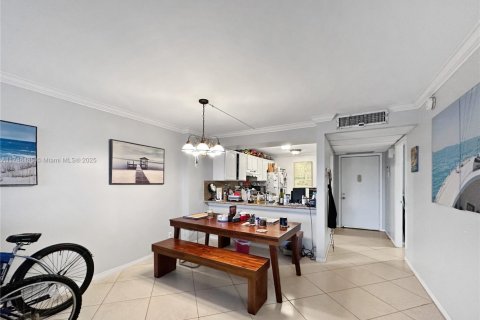 Copropriété à vendre à Boca Raton, Floride: 2 chambres, 101.73 m2 № 1730094 - photo 9