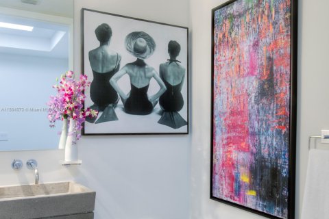 Condominio en venta en Miami Beach, Florida, 2 dormitorios, 147.81 m2 № 2013338 - foto 16