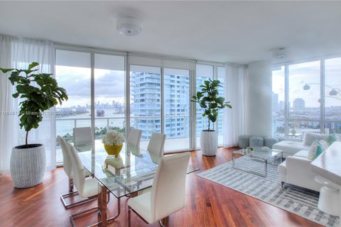 Condominio en venta en Miami Beach, Florida, 2 dormitorios, 147.81 m2 № 2013338 - foto 2