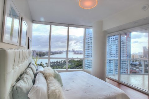 Condominio en venta en Miami Beach, Florida, 2 dormitorios, 147.81 m2 № 2013338 - foto 10