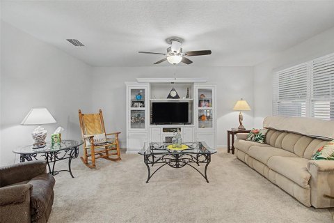 House in Newberry, Florida 3 bedrooms, 150.04 sq.m. № 2325016 - photo 17