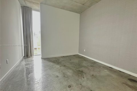 Condominio en venta en Miami, Florida, 2 dormitorios, 90.77 m2 № 1880275 - foto 6