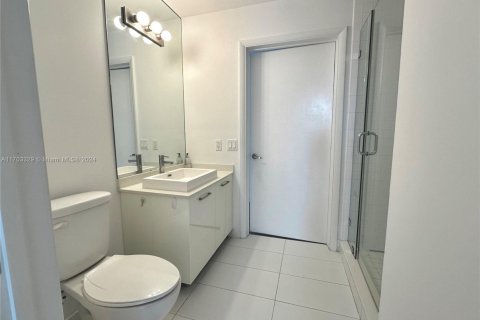Condominio en venta en Miami, Florida, 2 dormitorios, 90.77 m2 № 1880275 - foto 18