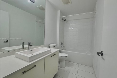 Condominio en venta en Miami, Florida, 2 dormitorios, 90.77 m2 № 1880275 - foto 7