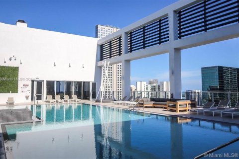 Condominio en venta en Miami, Florida, 2 dormitorios, 90.77 m2 № 1880275 - foto 21
