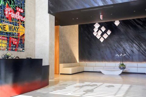 Condominio en venta en Miami, Florida, 2 dormitorios, 90.77 m2 № 1880275 - foto 1