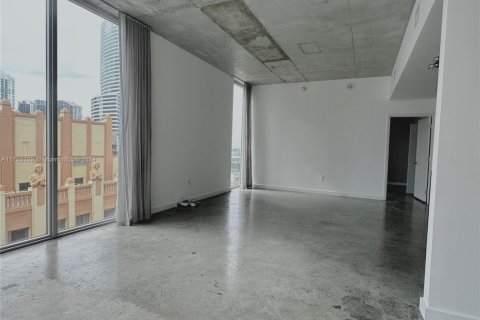 Condominio en venta en Miami, Florida, 2 dormitorios, 90.77 m2 № 1880275 - foto 11