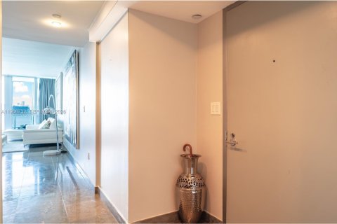Condominio en alquiler en Miami Beach, Florida, 2 dormitorios, 116.31 m2 № 2031722 - foto 13