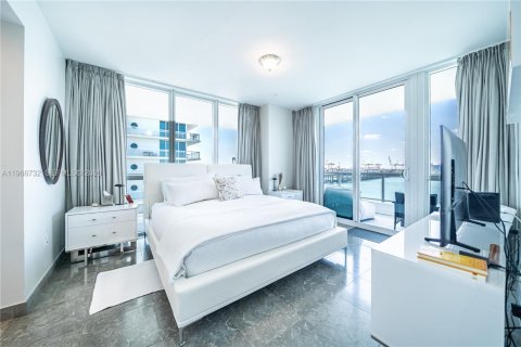 Condominio en alquiler en Miami Beach, Florida, 2 dormitorios, 116.31 m2 № 2031722 - foto 23