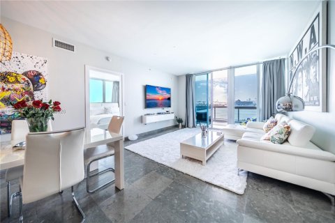 Condominio en alquiler en Miami Beach, Florida, 2 dormitorios, 116.31 m2 № 2031722 - foto 19