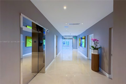 Condominio en alquiler en Miami Beach, Florida, 2 dormitorios, 116.31 m2 № 2031722 - foto 4