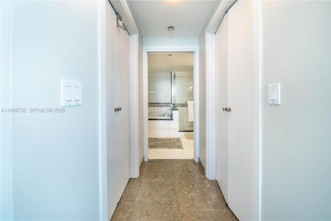 Condominio en alquiler en Miami Beach, Florida, 2 dormitorios, 116.31 m2 № 2031722 - foto 25
