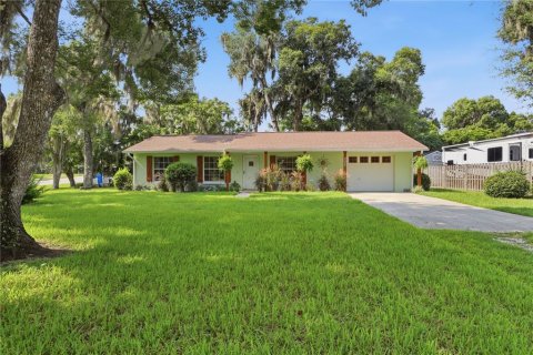 House in DeLand, Florida 2 bedrooms, 89.19 sq.m. № 2266580 - photo 24