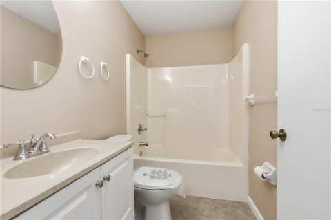 House in DeLand, Florida 2 bedrooms, 89.19 sq.m. № 2266580 - photo 14
