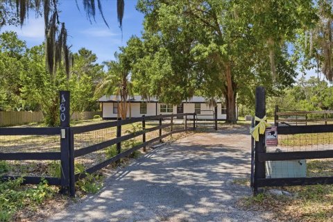 House in DeBary, Florida 4 bedrooms, 160.54 sq.m. № 2097798 - photo 4