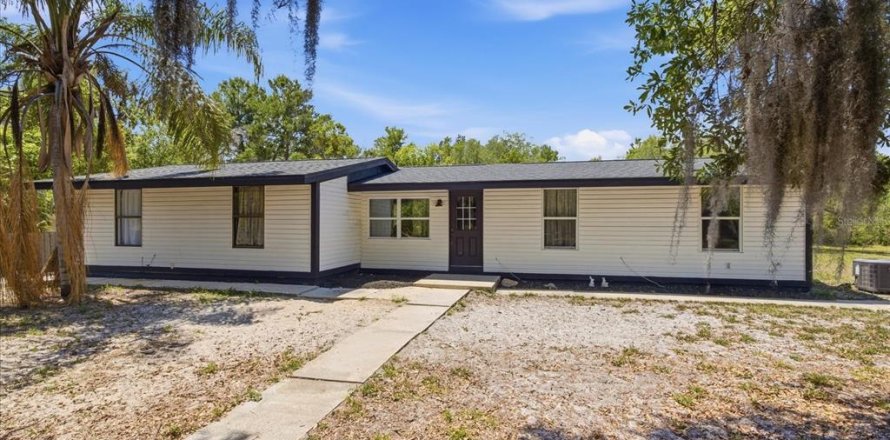 House in DeBary, Florida 4 bedrooms, 160.54 sq.m. № 2097798
